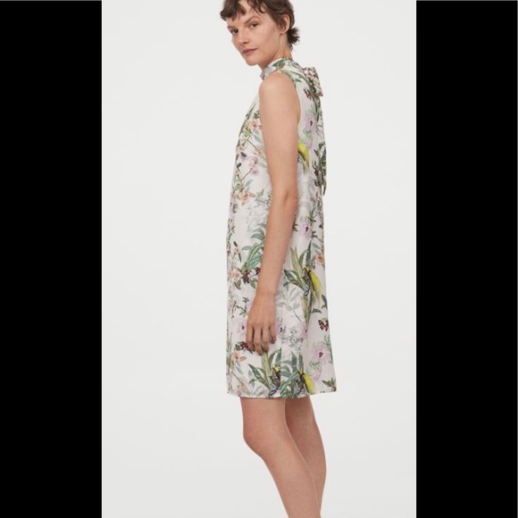 H&M Sleeveless Satin Bird and Floral Print Dress - Picture 4 of 8